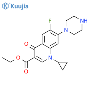 Ethyl 1-cyclopropyl-6-fluoro-4-oxo-7-(piperazin-1-yl)-1,4-dihydroquinoline-3-carboxylate structure